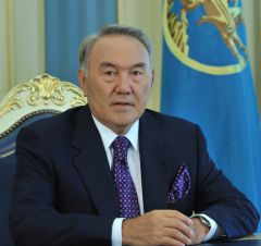 Нурсултан НазарбаевЗа Назарбаева проголосовали почти все избиратели Нурсултан Назарбаев выборы 