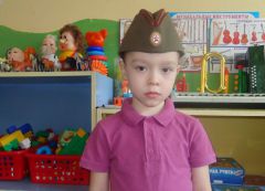 Рома НИКОЛАЕВОчень хочу стать солдатом 23 февраля - День защитника Отечества 