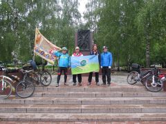Никто не забытИсторик из Чапаевска отправился в колыбель Революции на велосипеде велосипед велопутешественник 