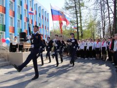 Самое главное украшение школы — это ее ученики, а в пятой — еще и кадеты. Школа на пять Новочебоксарская школа №5 