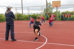 Ребята на тренировкеЧебоксарская ГЭС подарила юным хоккеистам «Сокола» спортивную площадку РусГидро 