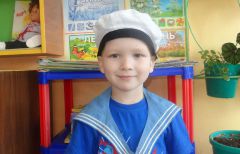 Никита СЕРГЕЕВОчень хочу стать солдатом 23 февраля - День защитника Отечества 