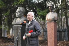 В Чувашии установили памятник народной артистке СССР Вере Кузьминой Вера Кузьмина 