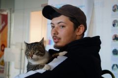Владислав, 32 годаПомогая животным, мы помогаем людям Я - волонтер пункт передержки животных 
