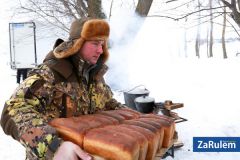 Автогонщик Андрей Осипов привез хлеб.Р-р-рождественские гонки в Чиршкасах:  мороз нипочем?  автогонки 