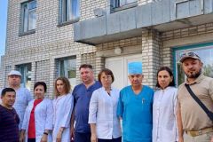  Врачи Чувашии оказали медицинскую помощь жителям подшефного Бердянского района Запорожской области своих не бросаем Чувашия - Бердянску 