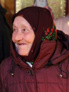 Баба Лиза, одна из тех, кто дождался Благодатного огня.Огонь жизни. Православные отметили Светлое Воскресение Христово Пасха-2023 Благодатный огонь 