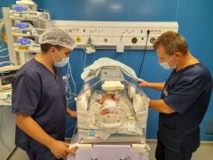  Детские хирурги в Чувашии помогли малышу с пороком развития передней брюшной стенки