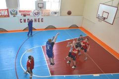 В Новочебоксарске спасатели соревновались в стритболе