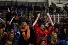 ХК «Чебоксары» завершил дебютный сезон товарищеским матчем с казанским «Барсом» Битва двух столиц хоккей 