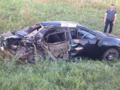 В Комсомольском районе Чувашии столкнулись три автомашины: трое погибли ДТП 