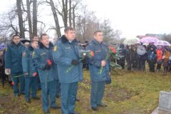 В Эльбарусово почтили память погибших в школе в 1961 году трагедия Эльбарусов 