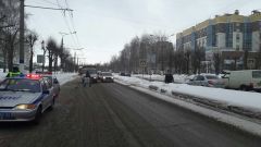  В Новочебоксарске 19-летняя девушка за рулем Калины сбила пенсионерку и скрылась с места ДТП ДТП ГИБДД сообщает водительские права Автоледи 
