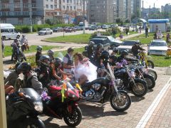 В Новочебоксарске состоялась байкерская свадьба свадьба байкеры 