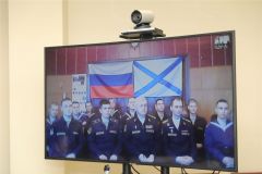 Олег Николаев провел видеомост с членами экипажей ракетного катера «Чувашия» и базового тральщика «Новочебоксарск» Балтийского флота