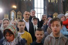 Михаил Игнатьев в Рождественское утро посетил храм
