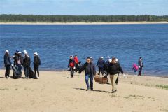 В Новочебоксарске прошел масштабный субботник в рамках акции "Чистый берег" Чистый берег 