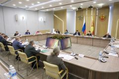 Заседание комиссииПисателю Денису Гордееву назначили ежемесячное пожизненное госпособие Чувашии пособие 