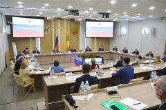 Игорь Комаров обсудил вопросы социально-экономического развития Чувашии и подготовку региона к Единому дню голосования