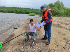 Сотрудники ГИМС ежедневно патрулируют берег Волги