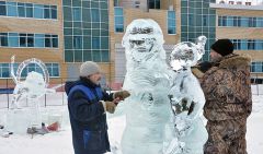 Ледяные шедевры украсят столицу Новый год  - 2010 