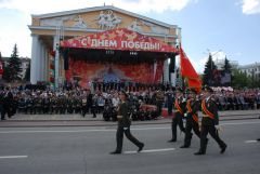 Праздничный парад Великой Победы – в режиме он-лайн К 65-летию Победы 