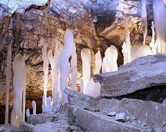 В полной темноте слушали “подземную” тишину Кунгурская ледяная пещера Колесо путешествий 