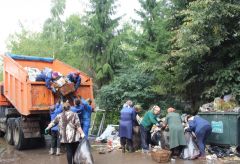 img_0089.jpgЕще 25 тонн мусора вывезли с улиц Новочебоксарска