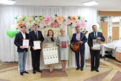 В Новочебоксарске поздравили работников текстильной и легкой промышленности 10 июня — День работников легкой и текстильной промышленности 