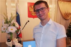 Счастливый папаВ Новочебоксарске зарегистрировали рождение 1200-го малыша новорожденный 