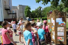 img_5608.jpgВрачи Новочебоксарского медицинского центра приняли участие в празднике детства 1 июня. День защиты детей 
