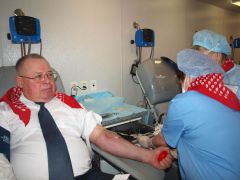 ivanov.jpgЧувашские чиновники сдали кровь чиновники донорство 