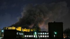 “Выбивали окна и прыгали”: очевидцы рассказали о пожаре в ТЦ в Кемерово пожар кемерево Дети 