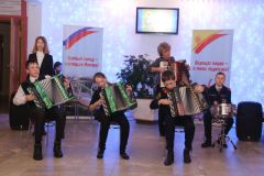 kontsiert5.jpgВ Новочебоксарске состоялся праздничный концерт, посвященный Дню защитника Отечества