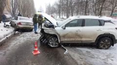 Место ДТПВ Новочебоксарске 4 апреля зафиксировали два ДТП – пострадали три ребенка ДТП с несовершеннолетним 