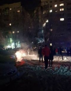 Обрушение подъездаВ Магнитогорске при взрыве газа обрушился подъезд дома взрыв газа 