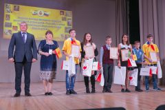 Участникам окружной выставки «МастерОК» вручены дипломы лауреатов