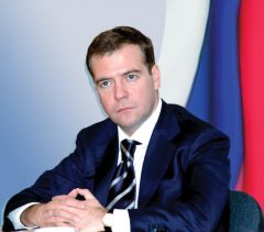 medvedev.jpgМедведев пообещал не повышать пенсионный возраст пенсия 