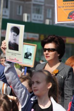 Министр Алла Самойлова приняла участие в праздновании Дня Победы в Новочебоксарске