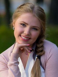 Анна Мюресова, выпускница гимназии 2014 года Наши выпускники Школа-пресс 
