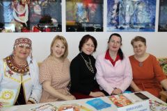 Неделя детской книгиВ Чебоксарах открылась Неделя детской книги Книги 