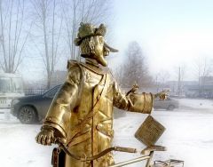 Памятник почтальону Печкину в Цивильске.Где поймать новогоднее настроение? Тропой туриста Отдыхай в Чувашии! 