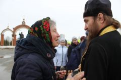 На Соборной площади Новочебоксарска развернулась пасхальная ярмарка