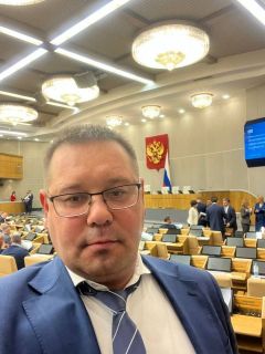 Дмитрий Пулатов участвует в больших парламентских слушаниях в Госдуме 