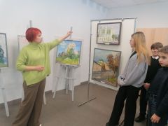  В Новочебоксарске открылась передвижная выставка «Цвет времени. Чувашия. Открытый взгляд художника»