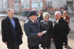 В Новочебоксарске депутаты Госсовета Чувашии проверили работу "наливаек" в домах