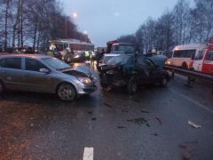 Фото с сайта forum.zarulem.wsВ автомесиво попали восемь машин ДТП 