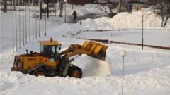 В Новочебоксарске продолжается устранения последствий снегопада