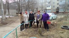В Новочебоксарске продолжаются субботники в рамках весеннего санитарно-экологического месячника