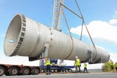 На ООО «Волжская перекись» доставлены крупногабаритные колонны общим весом 170 тонн